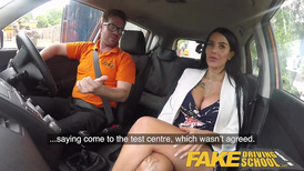 Tattoed bimbo Alice Judge gets her pussy rocked in the car