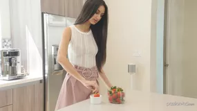 Strawberries and hardcore sex in a passionate gonzo video